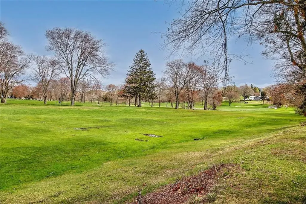 247 Randall Avenue Warwick RI 02889