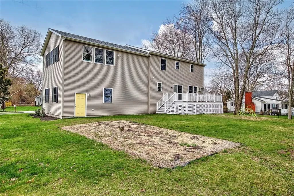 247 Randall Avenue Warwick RI 02889