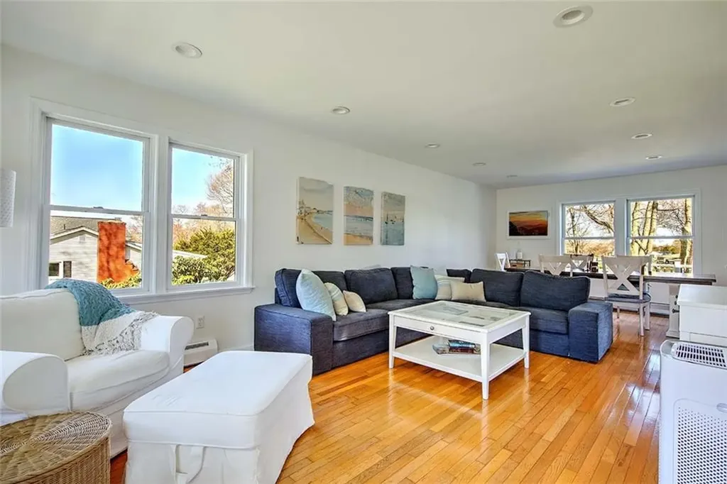 247 Randall Avenue Warwick RI 02889