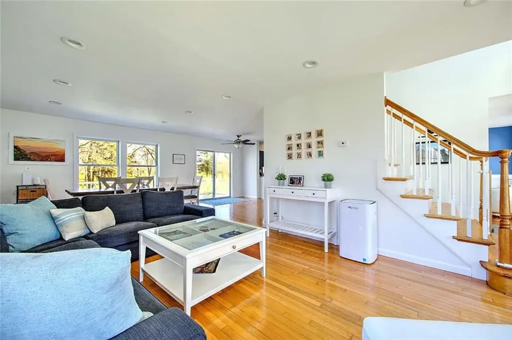 247 Randall Avenue Warwick RI 02889