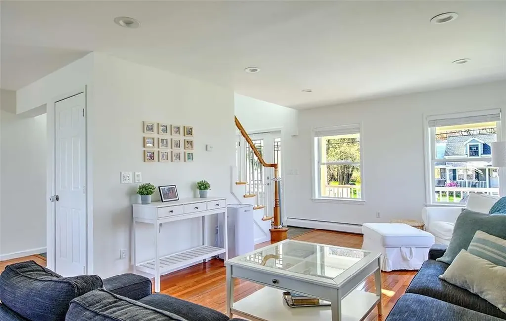 247 Randall Avenue Warwick RI 02889