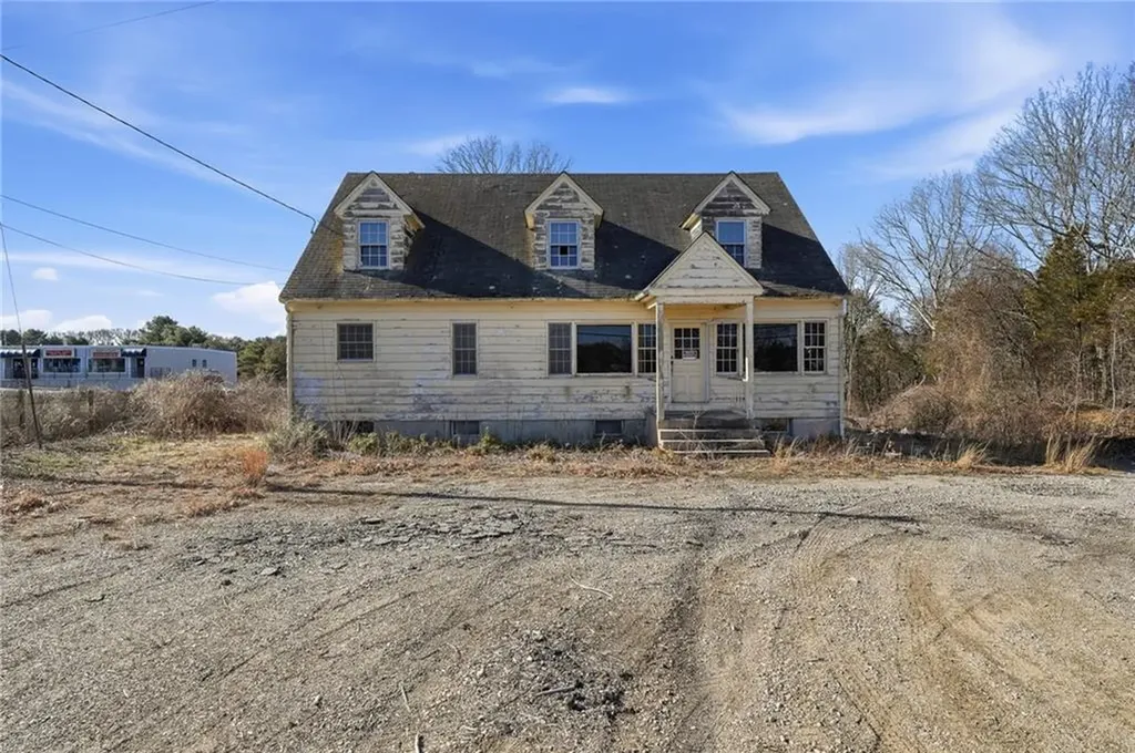 261 Post Road Westerly RI 02891