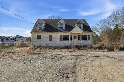 261 Post Road Westerly RI 02891
