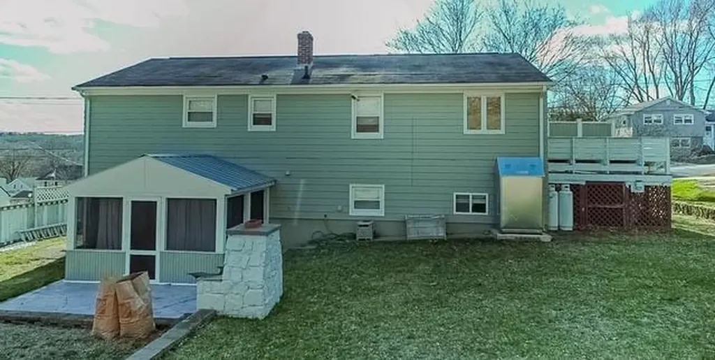 27 Grandview Drive West Warwick RI 02893