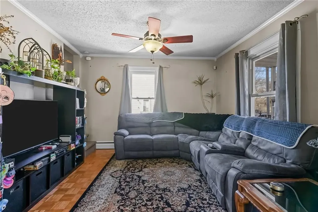 85 Vermont Street Cranston RI 02920