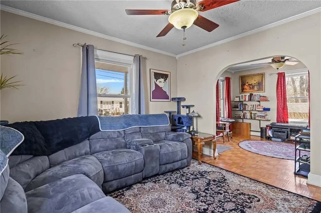 85 Vermont Street Cranston RI 02920