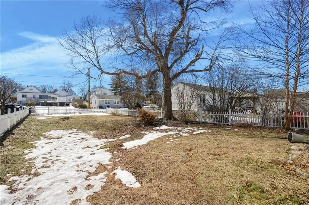 85 Vermont Street Cranston RI 02920