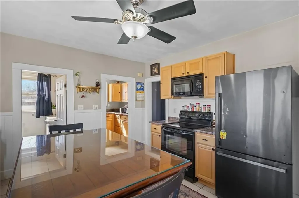 85 Vermont Street Cranston RI 02920