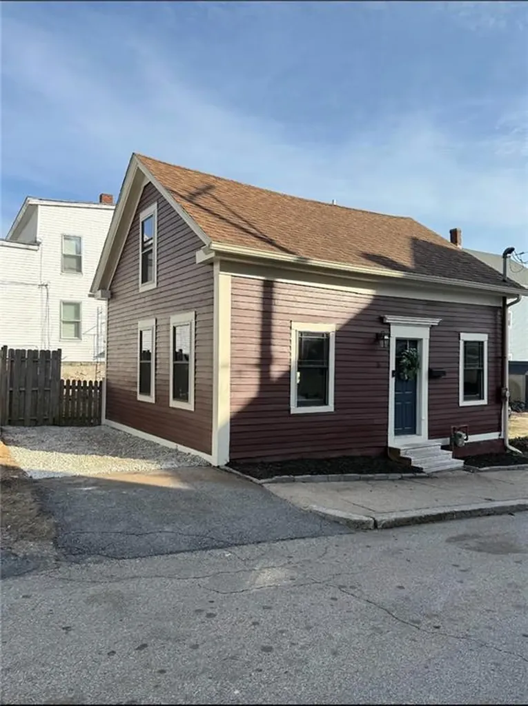 16 Canal Street Woonsocket RI 02895