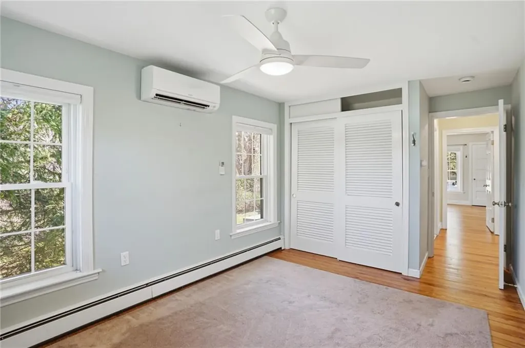 54 Beach Road Bristol RI 02809