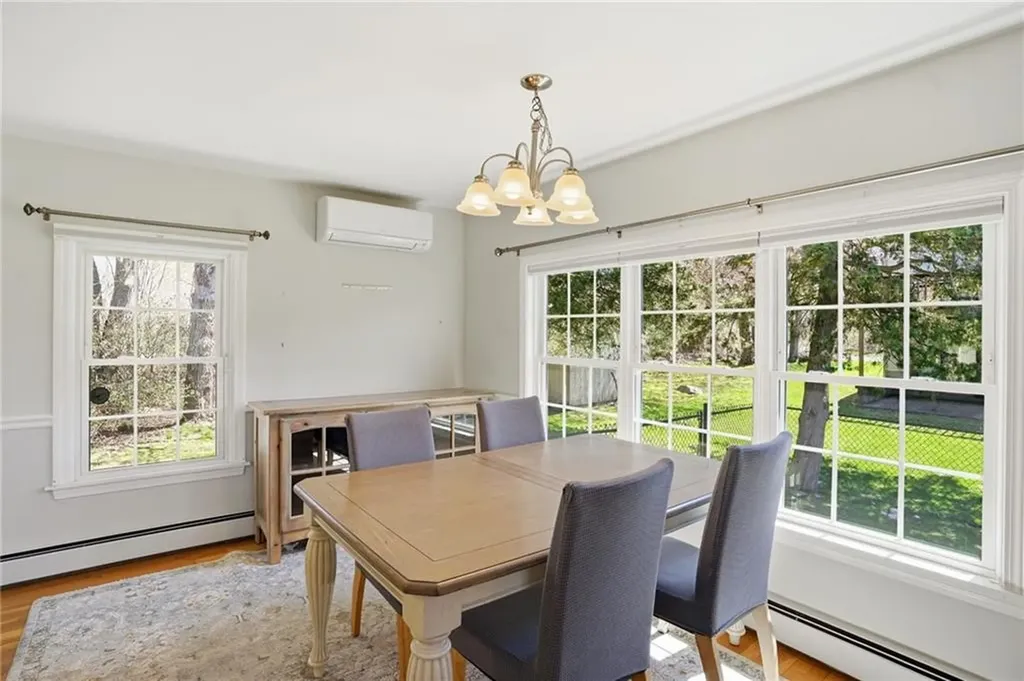 54 Beach Road Bristol RI 02809