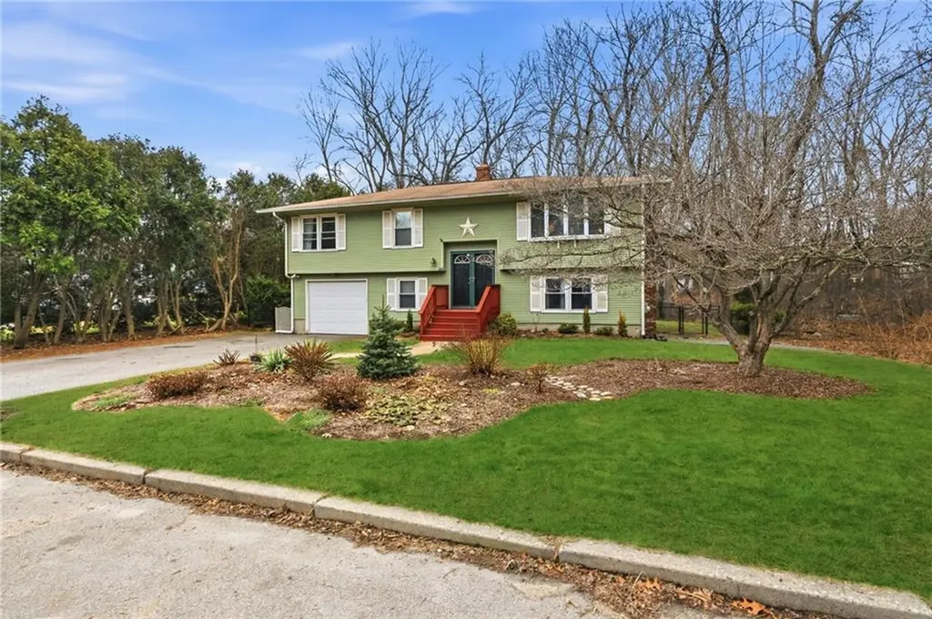 48 Roger Williams Drive Johnston RI 02919