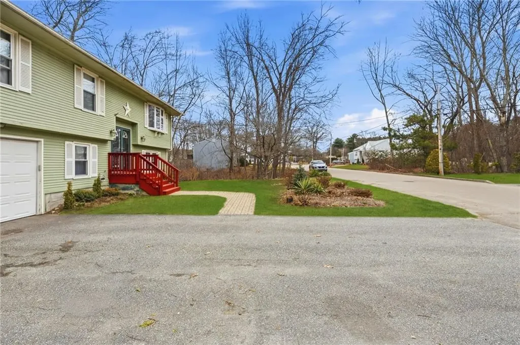 48 Roger Williams Drive Johnston RI 02919