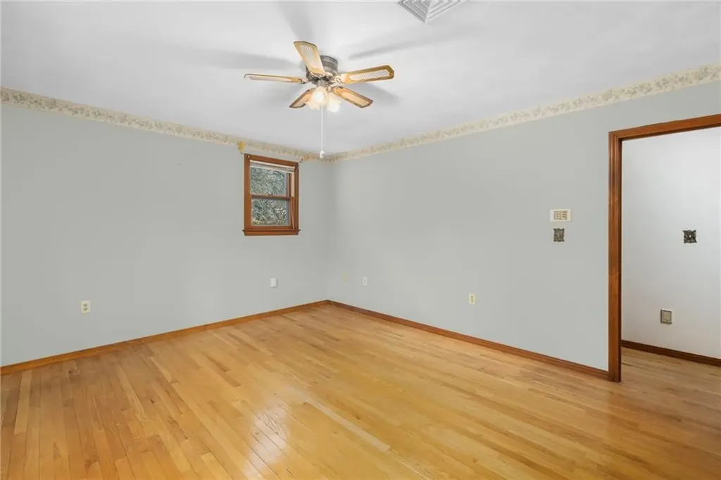285 Randall Avenue Warwick RI 02889