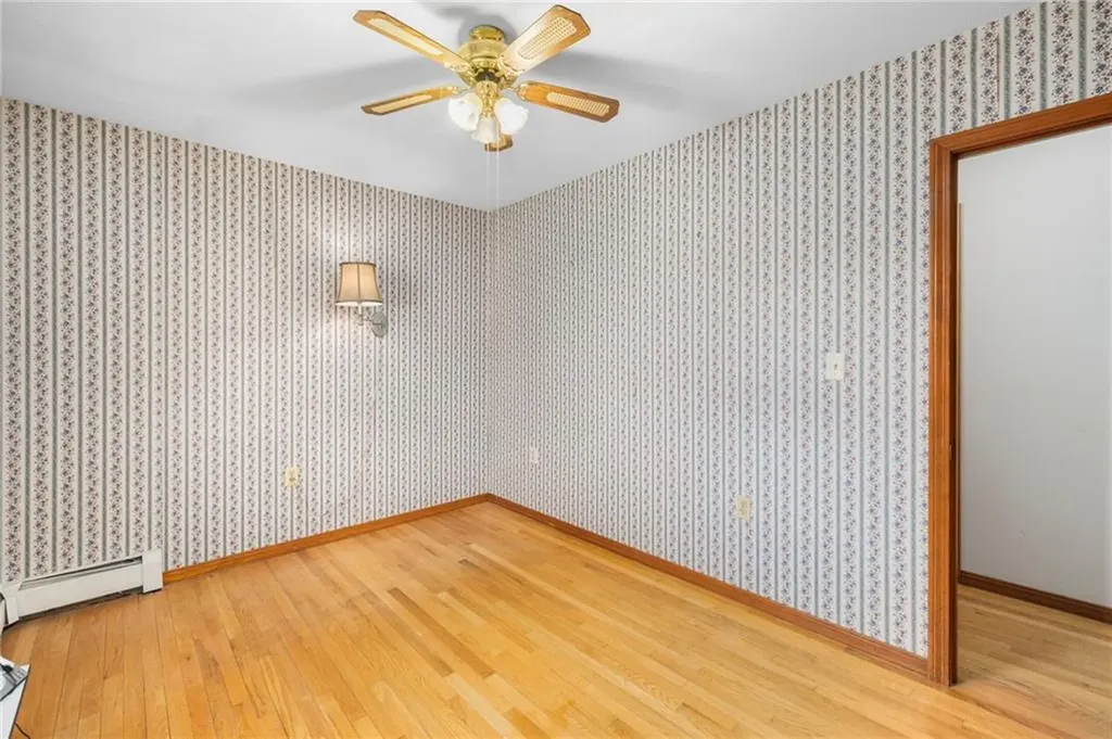 285 Randall Avenue Warwick RI 02889