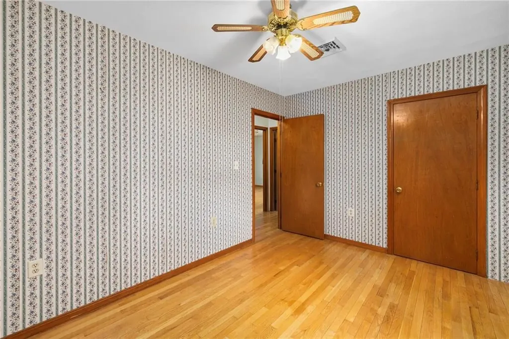 285 Randall Avenue Warwick RI 02889