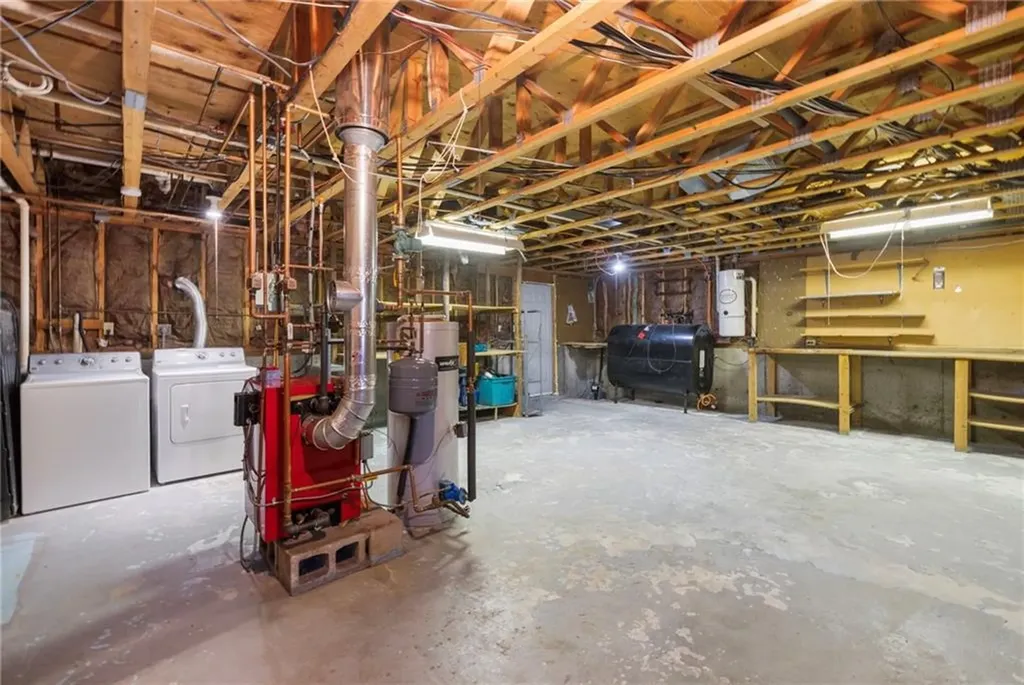 285 Randall Avenue Warwick RI 02889