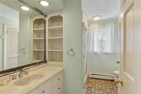 40 Pelham Drive Fitchburg MA 01420