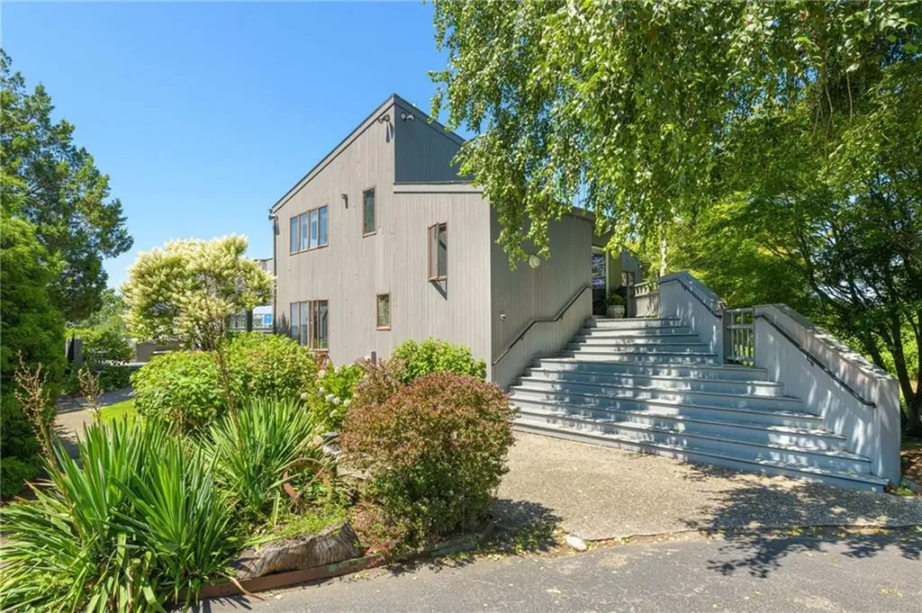 76 Battery Lane Jamestown RI 02835