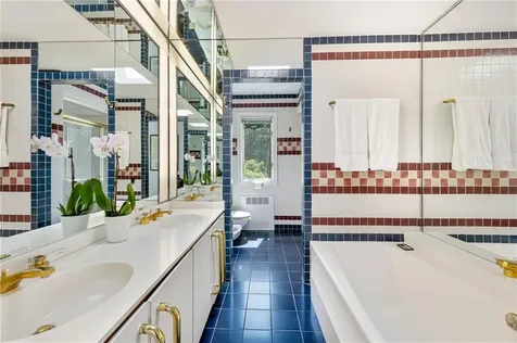 76 Battery Lane Jamestown RI 02835