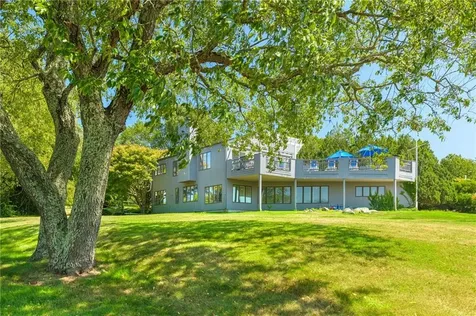 76 Battery Lane Jamestown RI 02835