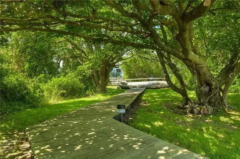 76 Battery Lane Jamestown RI 02835