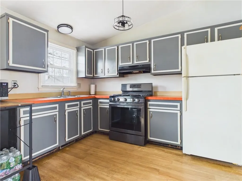 11 Meadow Street Pawtucket RI 02860