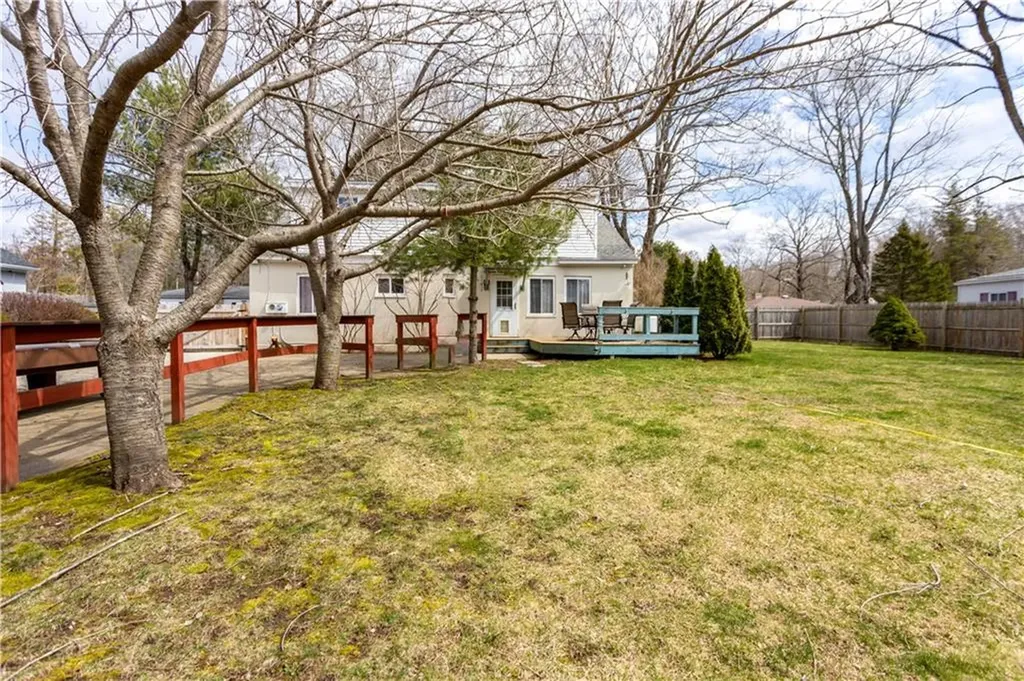 33 Maple Leaf Road Burrillville RI 02826