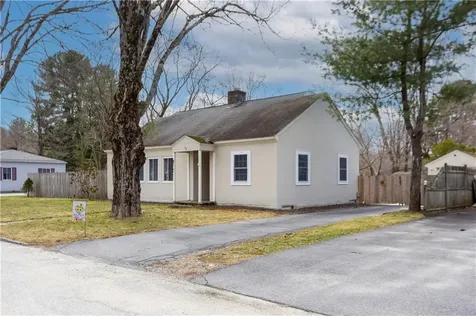 33 Maple Leaf Road Burrillville RI 02826
