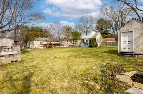 33 Maple Leaf Road Burrillville RI 02826