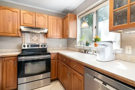34 Gentian Drive South Kingstown RI 02879