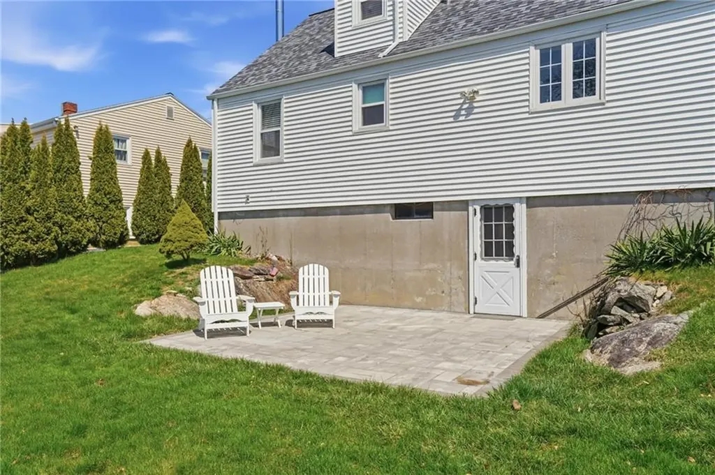 17 Goulart Avenue Bristol RI 02809