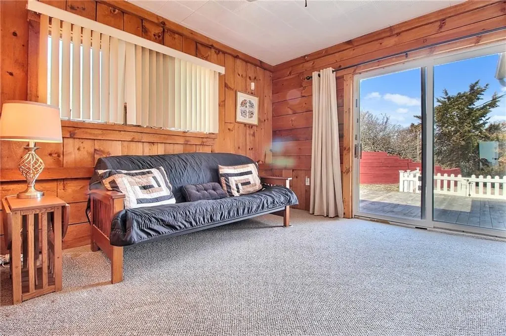 635 Atlantic Avenue Westerly RI 02891