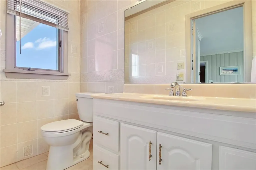 635 Atlantic Avenue Westerly RI 02891