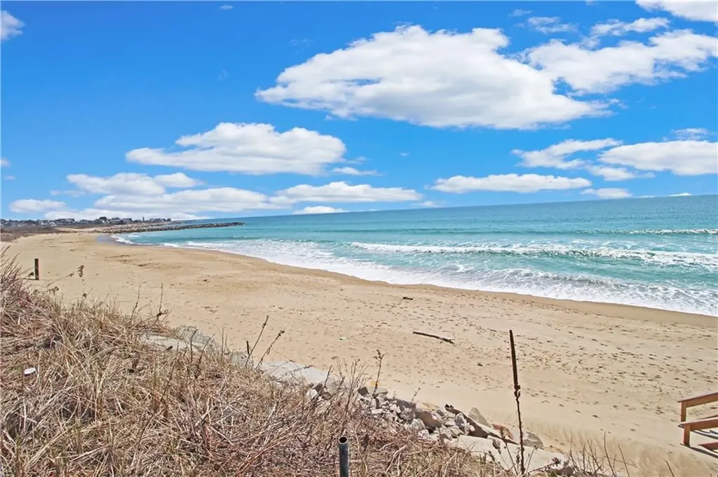 635 Atlantic Avenue Westerly RI 02891