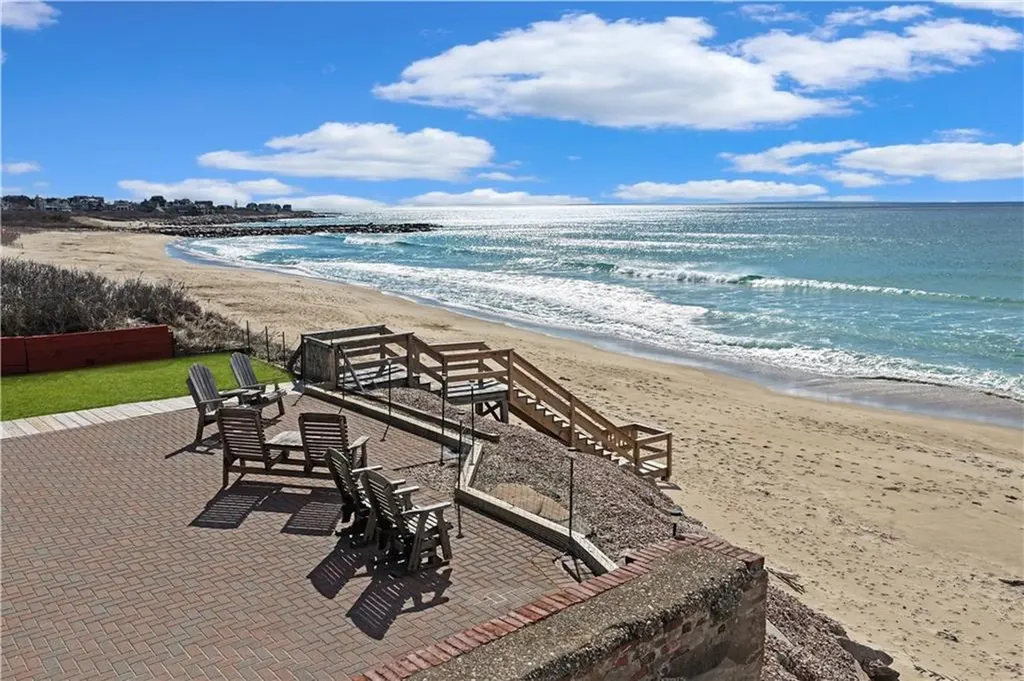 635 Atlantic Avenue Westerly RI 02891