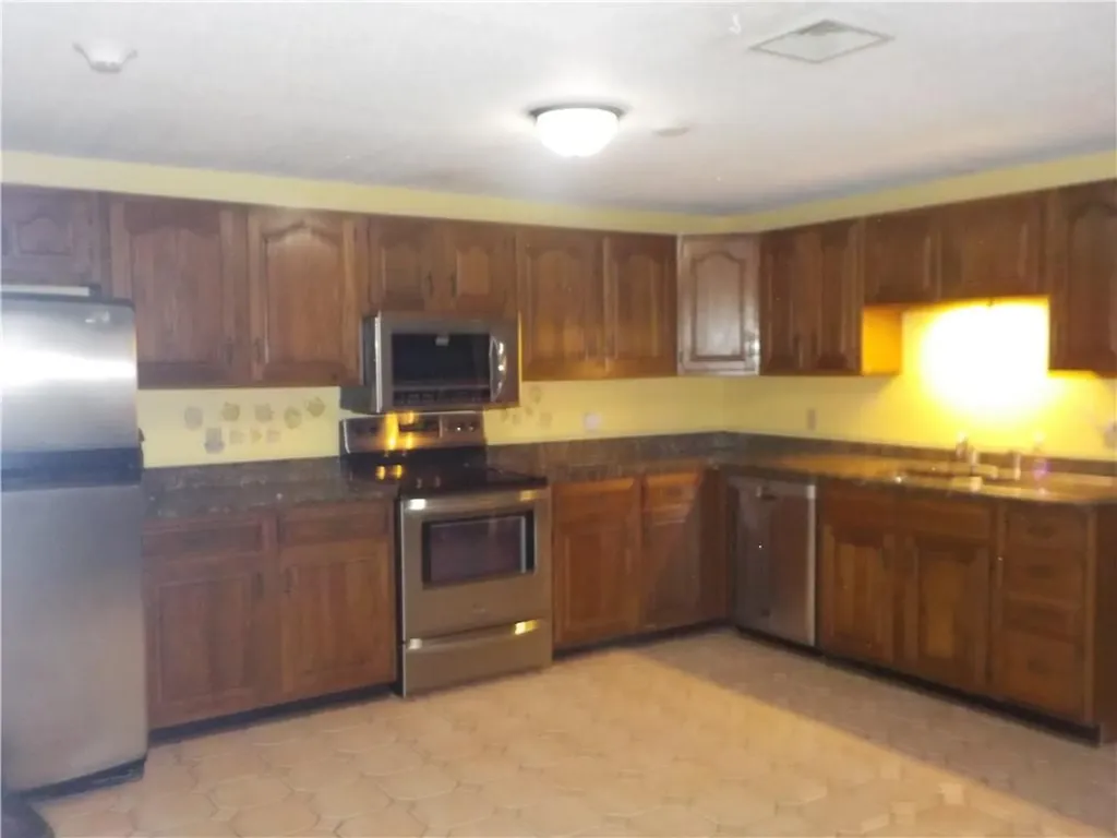 78 Saint Joseph Street Woonsocket RI 02895