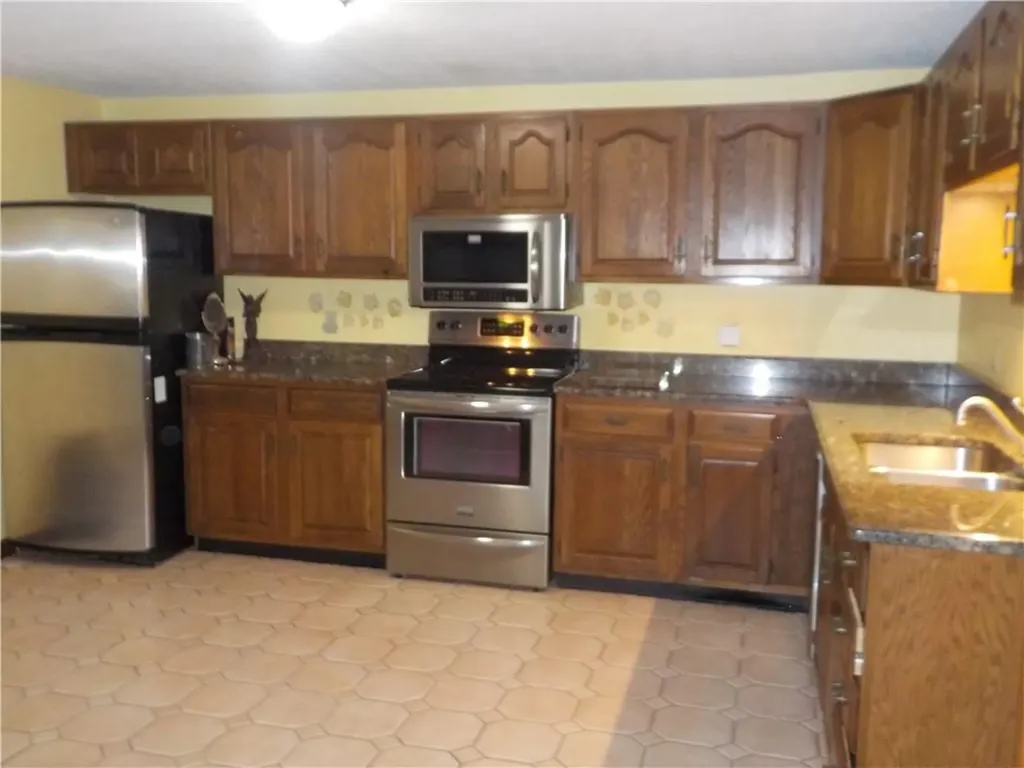 78 Saint Joseph Street Woonsocket RI 02895