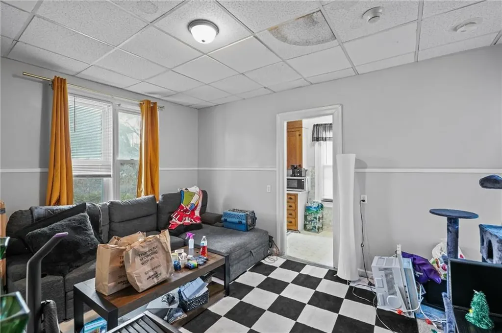 79 Hamlet Avenue Woonsocket RI 02895