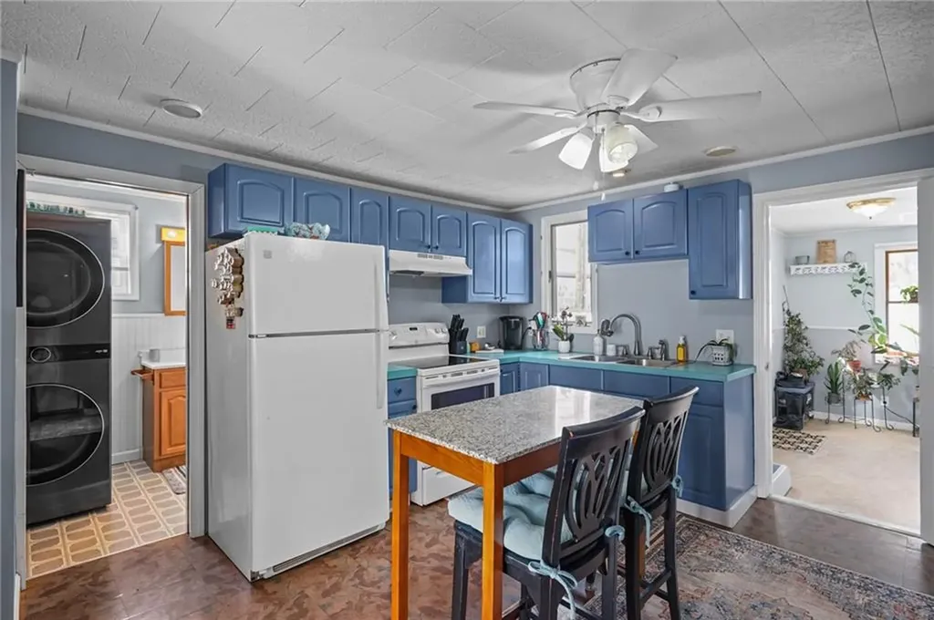 22 24 Harris Street Coventry RI 02816