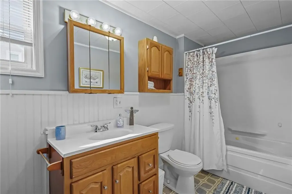 22 24 Harris Street Coventry RI 02816