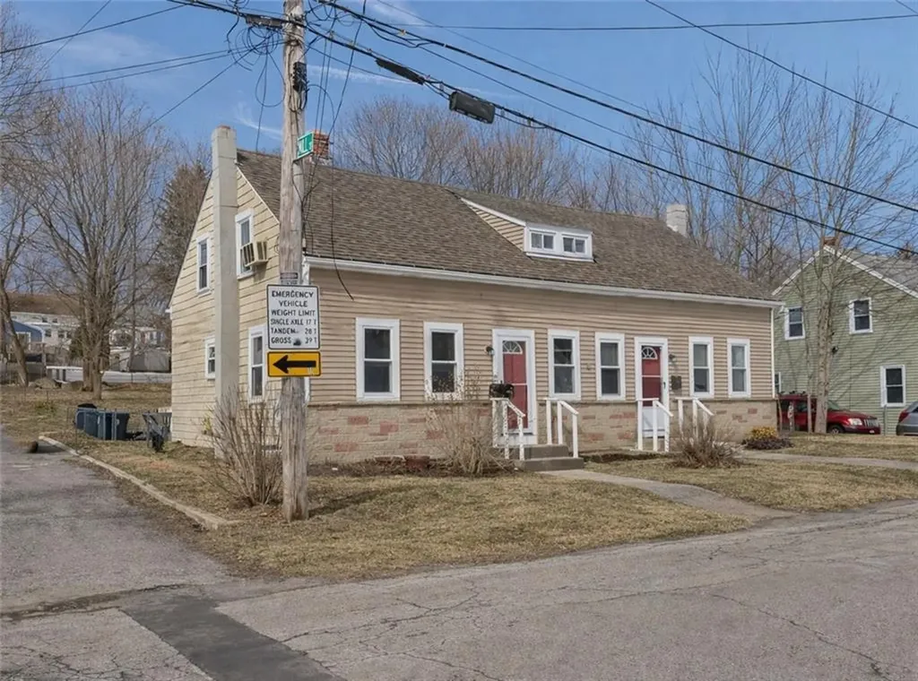 22 24 Harris Street Coventry RI 02816