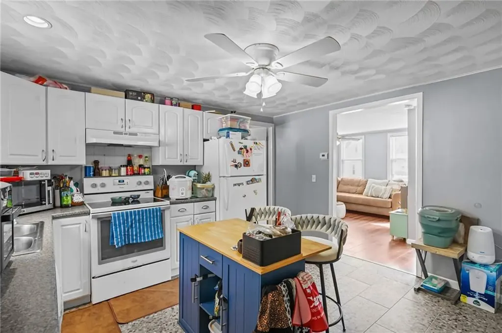 22 24 Harris Street Coventry RI 02816