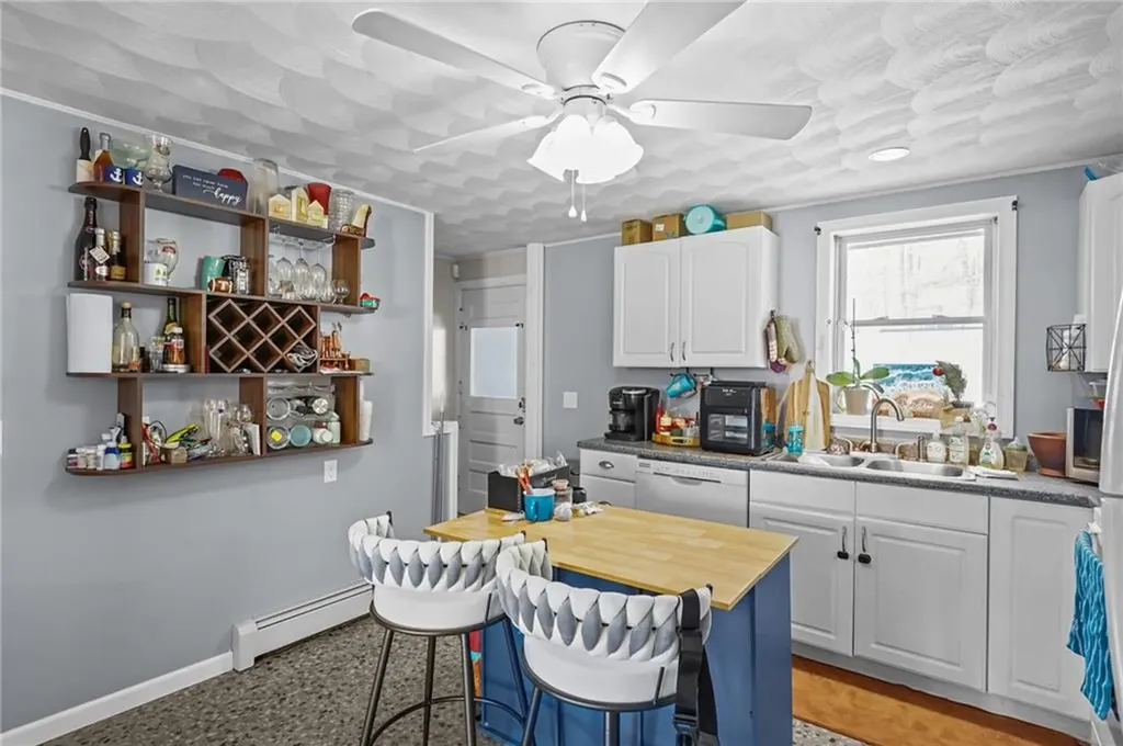 22 24 Harris Street Coventry RI 02816