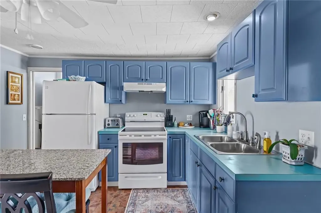22 24 Harris Street Coventry RI 02816