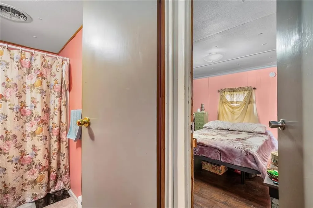 719 Forest Park Middletown RI 02842