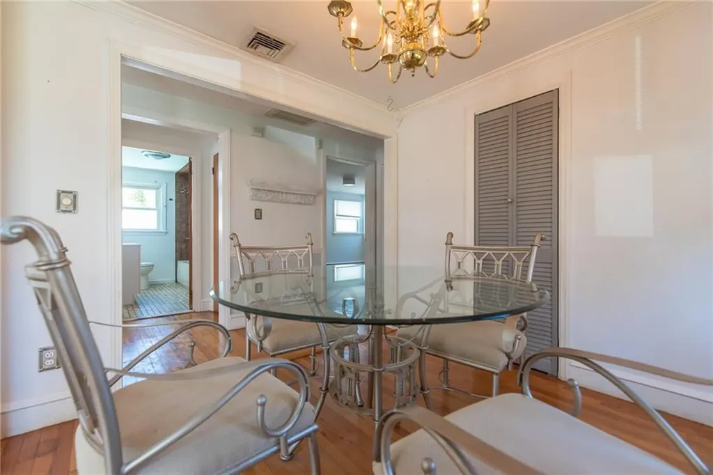47 Amsterdam Avenue Warwick RI 02889