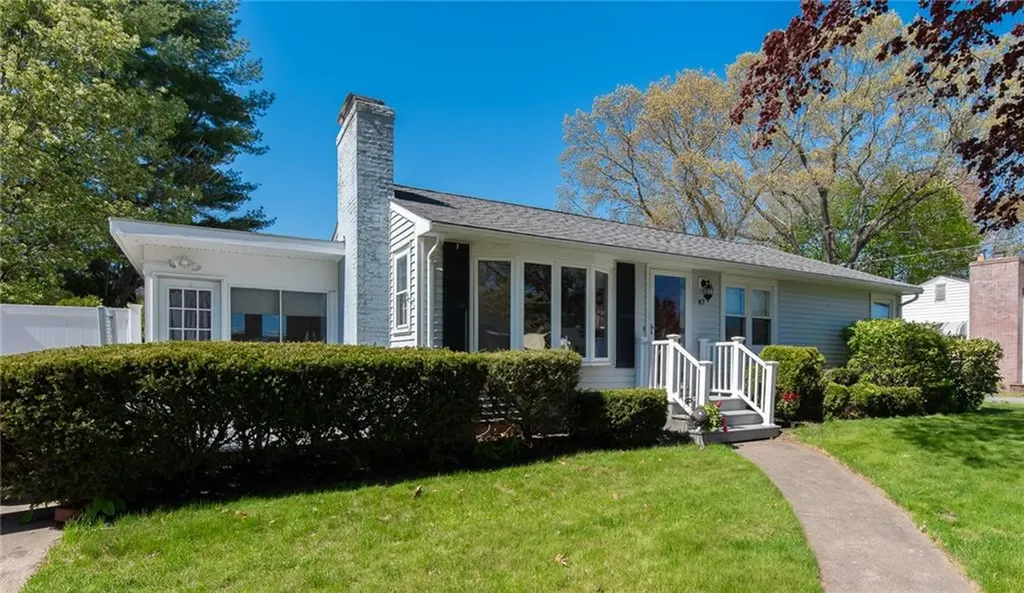 47 Amsterdam Avenue Warwick RI 02889