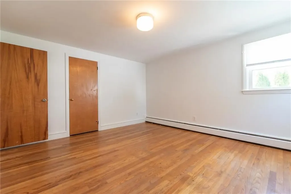 47 Amsterdam Avenue Warwick RI 02889