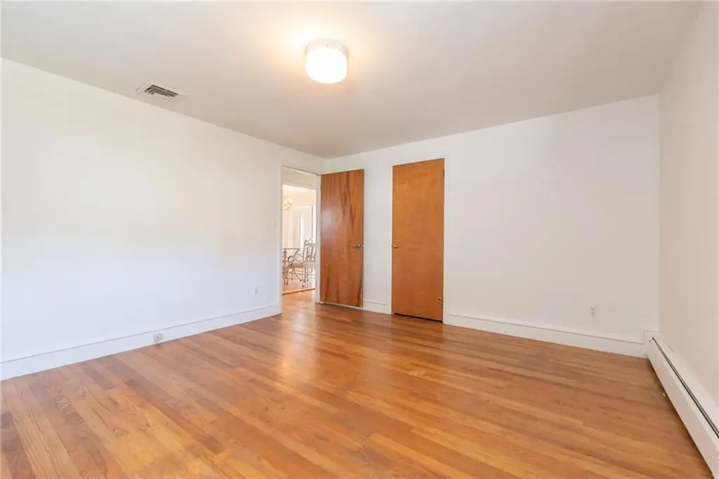 47 Amsterdam Avenue Warwick RI 02889